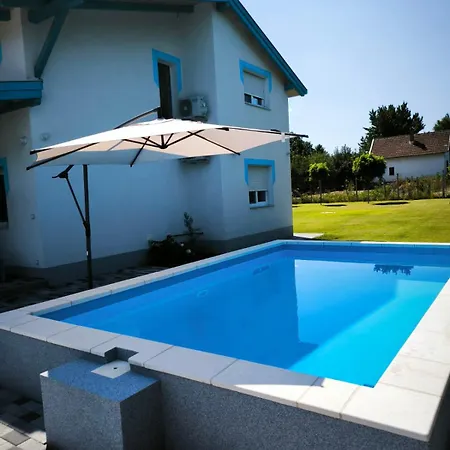 Buborek Bungalo Вилла