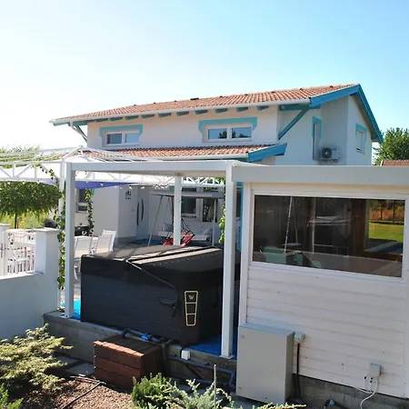 Buborek Bungalo Вилла *